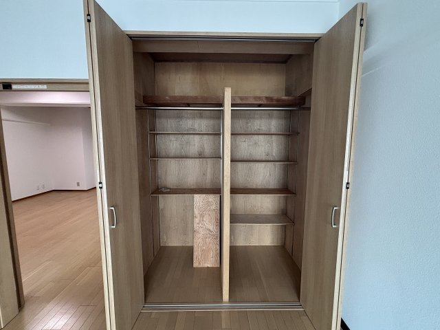 刀根山ガーデンハイツの収納