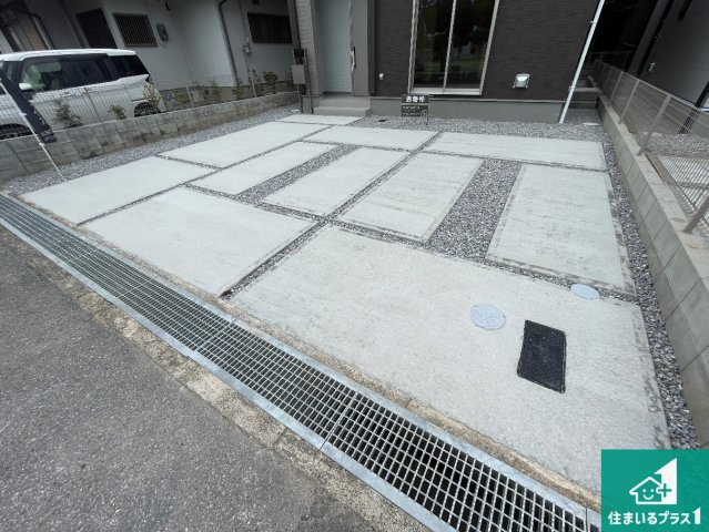 彦根市西今町　第5期　新築一戸建ての駐車場|駐車スペース！散水栓があるので、こまめに愛車を洗えます！
