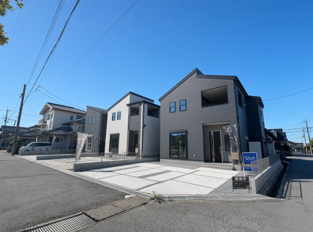 彦根市西今町　第5期　新築一戸建ての前面道路含む現地写真