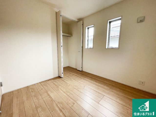 彦根市西今町　第5期　新築一戸建ての洋室|シンプルな洋室は、自分好みのインテリアが楽しめます♪ご家族とインテリアや家具を選びに行くのは新築購入時の醍醐味の一つです。ぜひお楽しみください♪