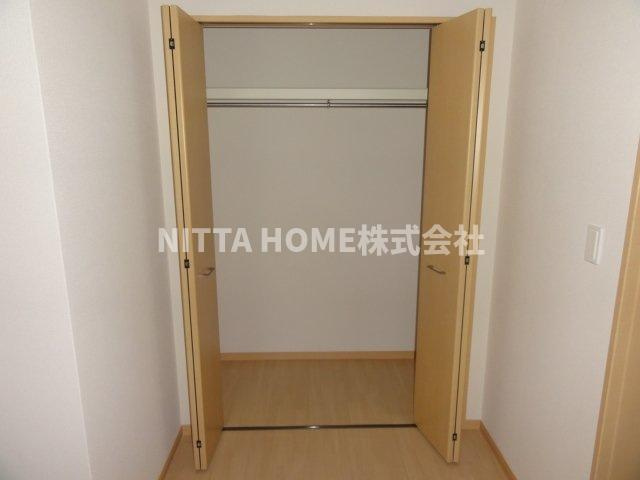 エスポワールの収納|衣類の収納に助かります♪