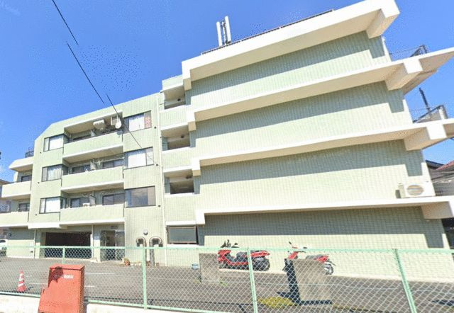 愛甲郡愛川町春日台４丁目の賃貸マンションの外観