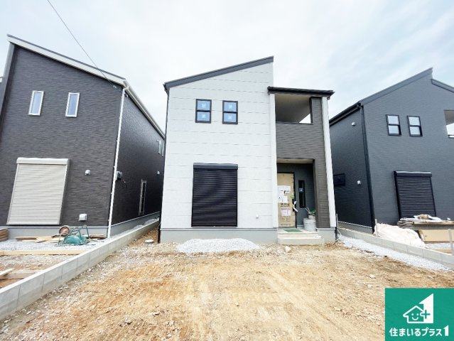 彦根市西今町　第5期　新築一戸建ての外観|現在建築中！落ち着いた街並みで新生活を始めることが出来そう！周辺の物件も併せてご紹介させて頂きます！
