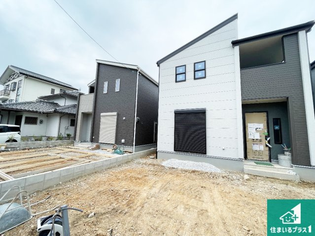 彦根市西今町　第5期　新築一戸建ての外観|現在建築中！落ち着いた街並みで新生活を始めることが出来そう！周辺の物件も併せてご紹介させて頂きます！