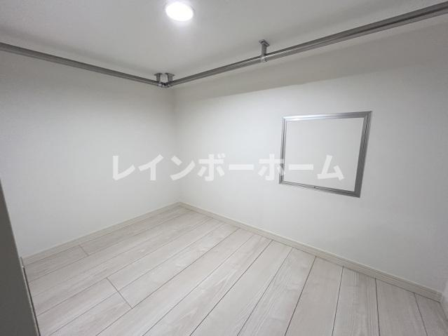 CB吉川KAJIN　【仲介手数料：50％OFF】対象物件！の寝室|ゆとりの広さです