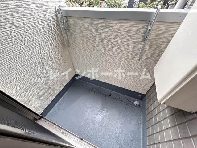 CB吉川KAJIN　【仲介手数料：50％OFF】対象物件！のバルコニー|バルコニー付きです