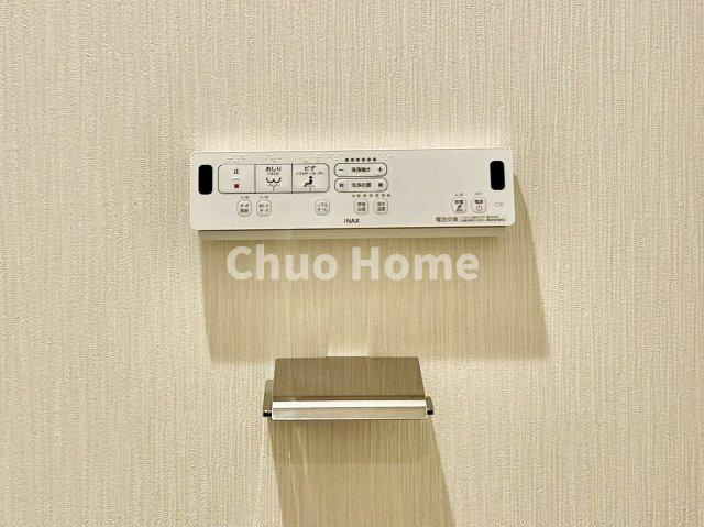 アンビシャス小岩の内装|【ウォシュレット】清潔に使いたいお手洗いには最適な設備です。もちろんウォームレットも標準装備です。