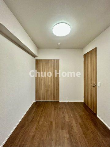 アンビシャス小岩の子供部屋|【子供部屋】お子様を持つ家庭の約6割が「家族や子どものため」に購入を希望。入学後の転校を避け、広い空間でのびのび育てたいなどの親心が、家探しのきっかけになっているようです。