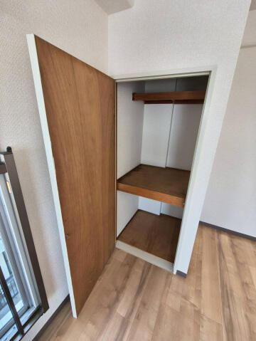 勝栄ハイツＢ棟の収納