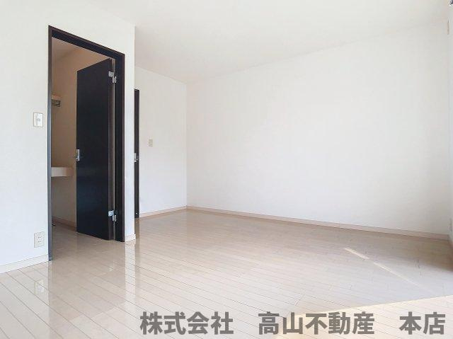 宗像市三郎丸３丁目のテラスの居間・リビング