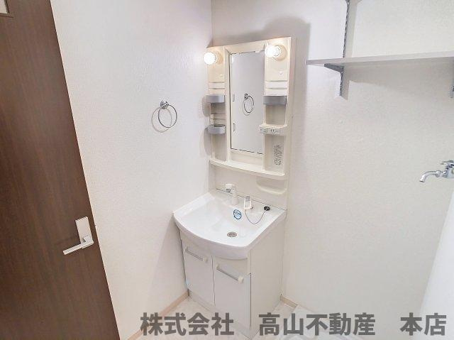 宗像市三郎丸３丁目のテラスの洗面所