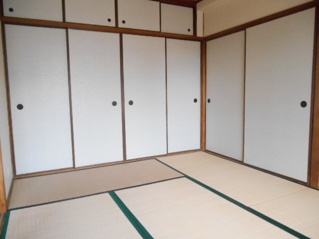 中村マンションの内装
