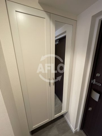 スプランディッド江坂駅前の収納|スプランディッド江坂駅前　玄関収納