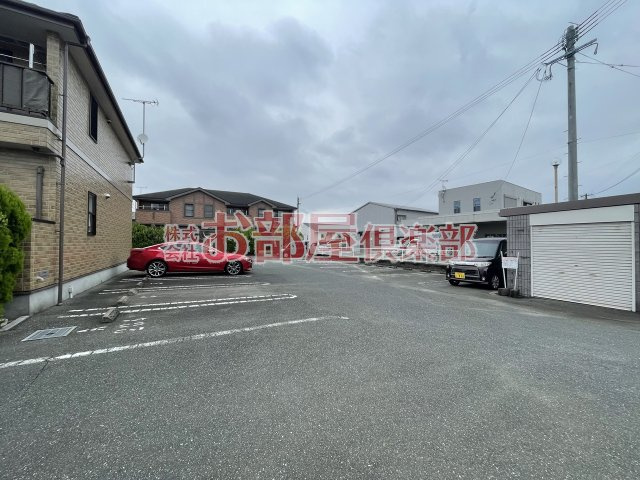 ビクトリア壱番館の駐車場|駐車場があります