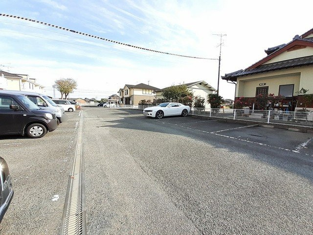 【駐車場】 | サンプラッツＡ | 駐車スペースもあります