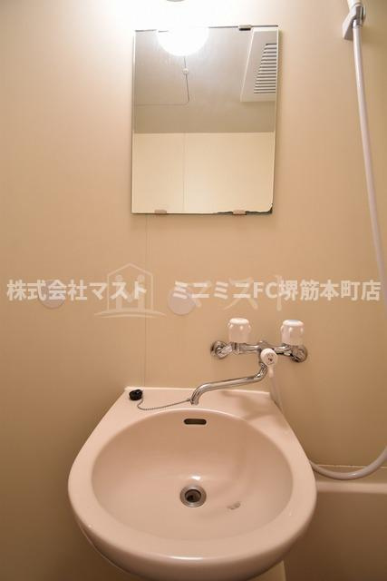 リーガル天神橋の洗面所