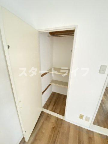 大阪市淀川区野中北１丁目の賃貸マンションの収納