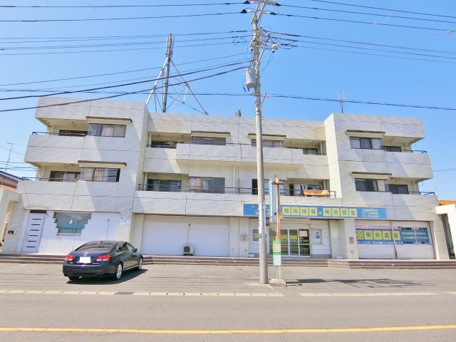 飯高ハイツの外観