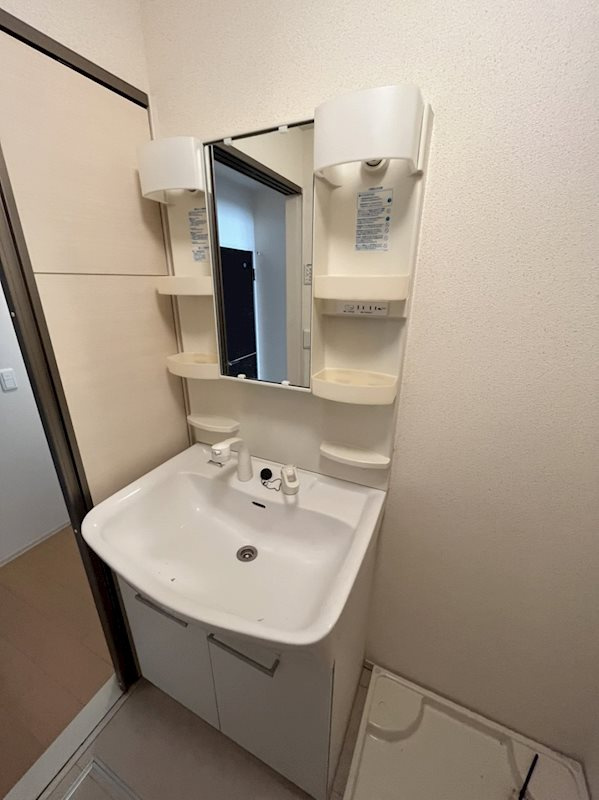QUATRE　FEUILLES向日町の洗面所