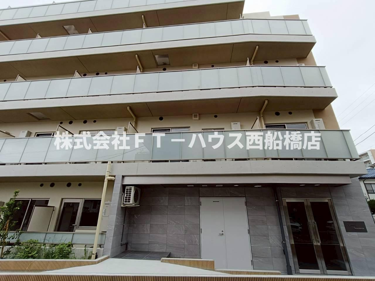 Alivis原木中山の外観