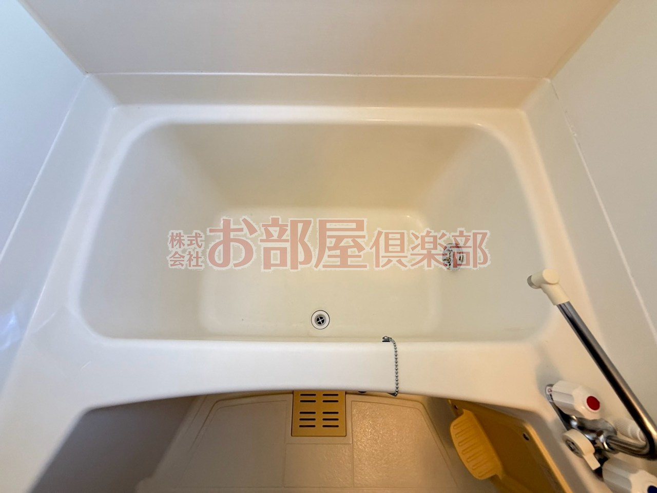 ビクトリア弐番館の浴室|落ち着いた空間のお風呂です