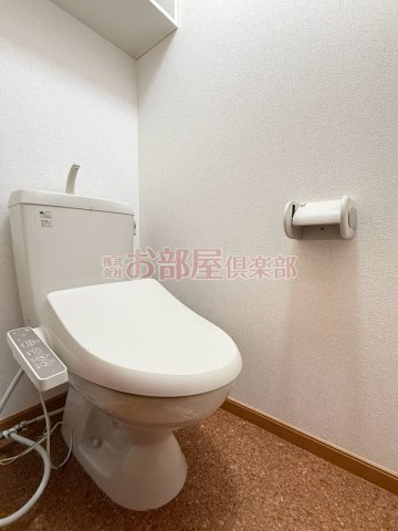 ビクトリア弐番館のトイレ|ゆったりとした空間のトイレです