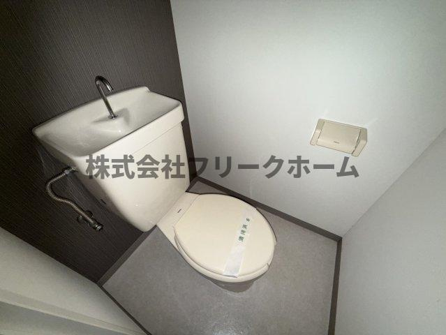 三鷹市井の頭１丁目の賃貸マンションのトイレ