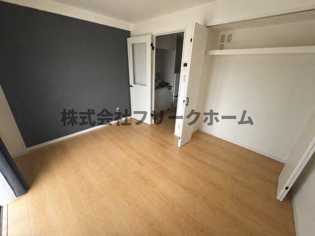 三鷹市井の頭１丁目の賃貸マンションの居間・リビング