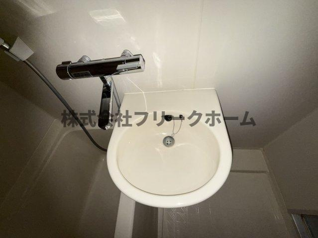 三鷹市井の頭１丁目の賃貸マンションの洗面所