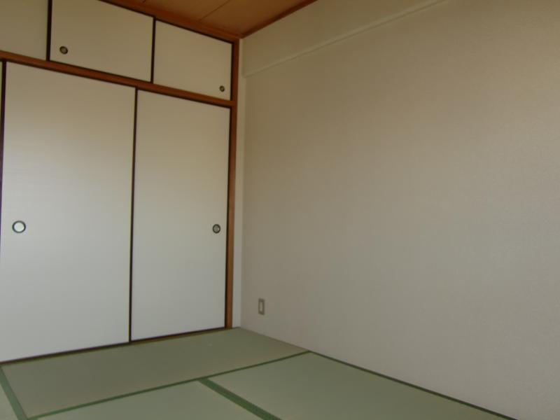 コートイケガミの内装