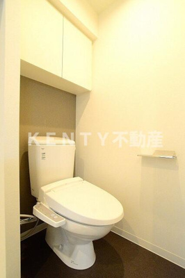 【トイレ】 | グランドコンシェルジュ大森本町Ⅱアジールコート | 落ち着いた色調のトイレです