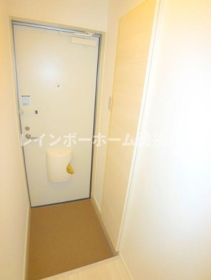 カインドネス金町の玄関