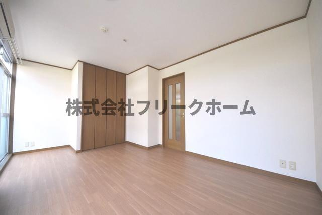 小金井市中町４丁目のアパートの寝室