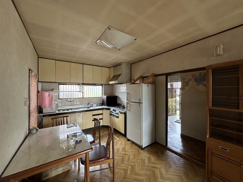 中古住宅　岩崎の居間・リビング