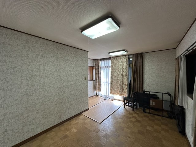 中古住宅　岩崎の洋室