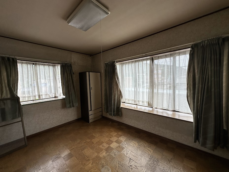 中古住宅　岩崎の洋室