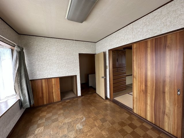 中古住宅　岩崎の洋室