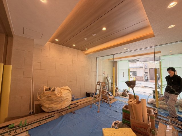 スプランディッド梅田WESTのロビー