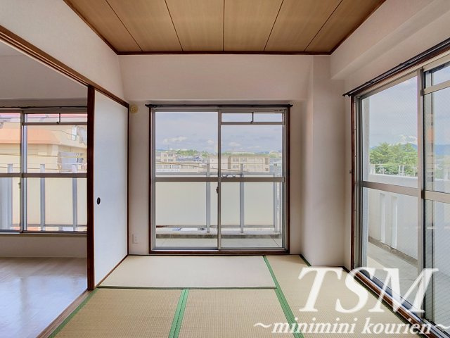 サンライズ成田の和室