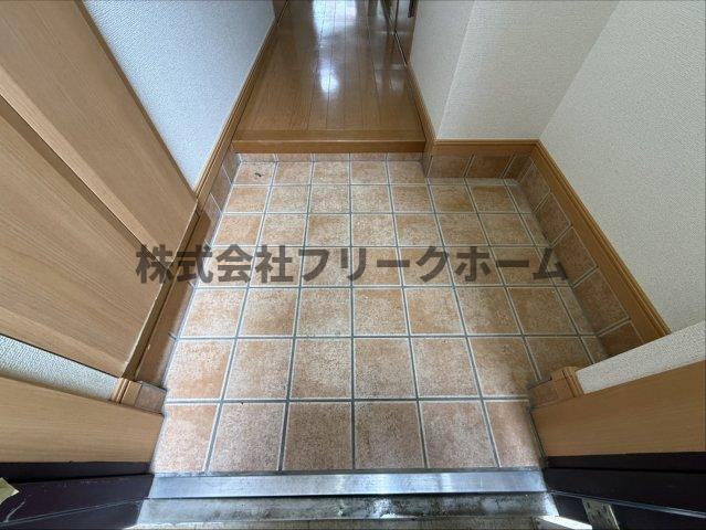 武蔵野市吉祥寺北町４丁目の賃貸マンションの玄関