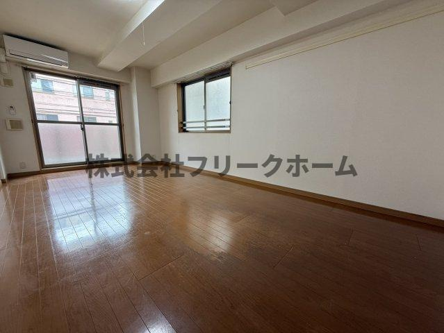武蔵野市吉祥寺北町４丁目の賃貸マンションの居間・リビング