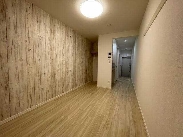 川崎市多摩区栗谷３丁目のアパートの居間・リビング