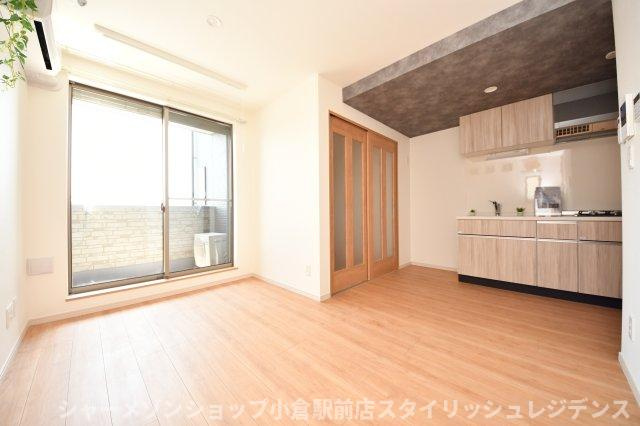 プルーム中原東の居間・リビング