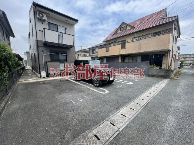 ポラリス弐番館の駐車場|駐車スペースもあります