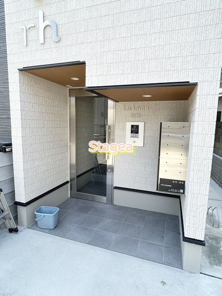 La　Luce岩槻のエントランス