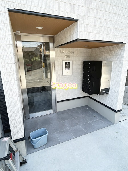 La　Luce岩槻のエントランス