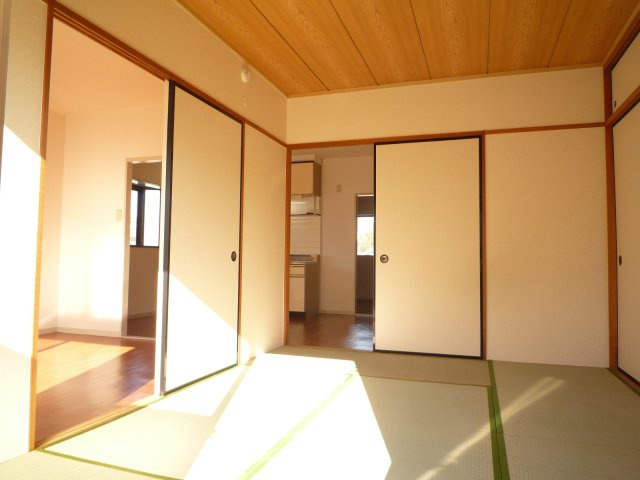 ハピネス幸の和室|落ち着いた雰囲気の和室付きです