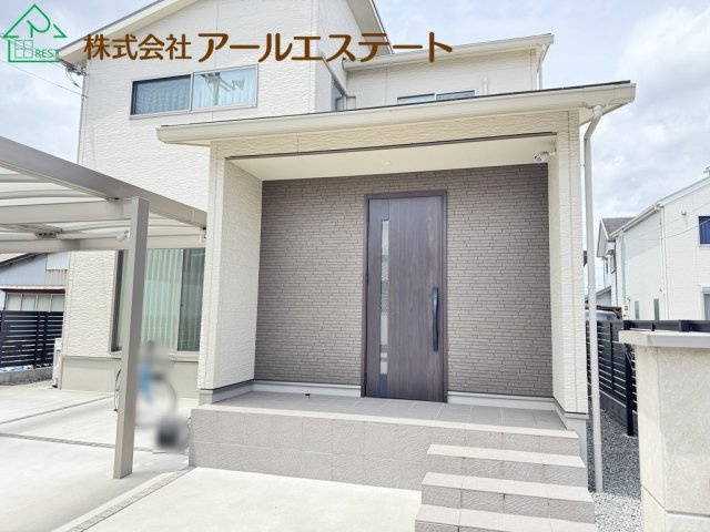 姫路市大津区勘兵衛町2丁目　　　山陽電鉄「平松駅」徒歩16分の玄関