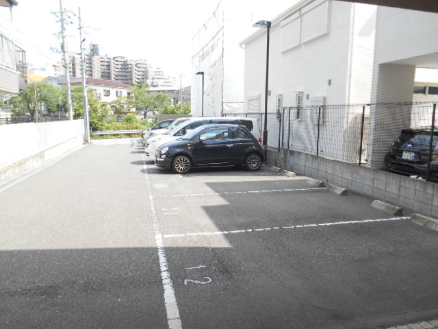 SOUTHの駐車場