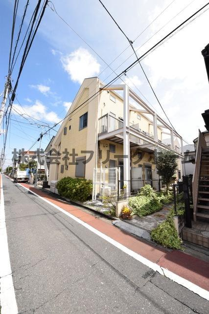 三鷹市上連雀２丁目のアパート